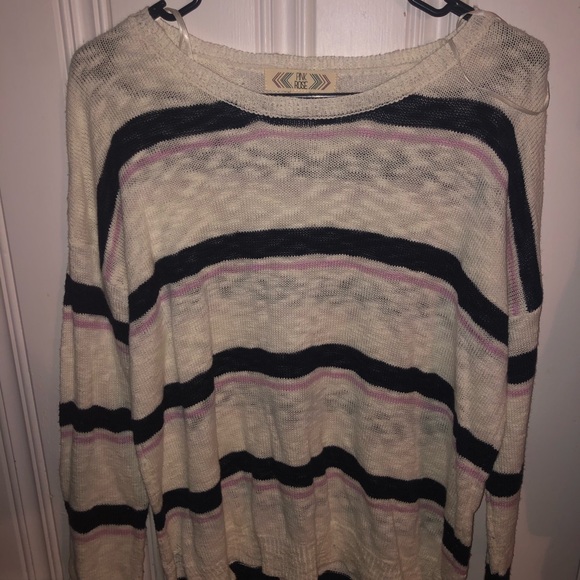 🌟🌟Adorable multi colored stripped sweater! - Picture 1 of 3
